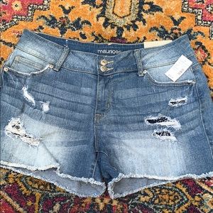 Maurices NWT Blue Paisley Ripped Jean Short